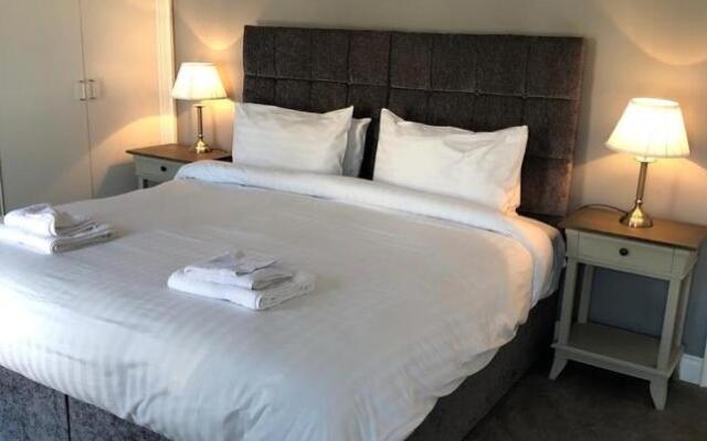 Queen Street Apartments