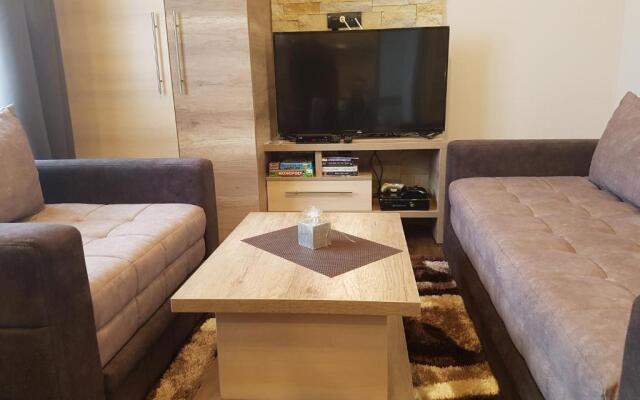 Apartment M1 MEGI, Milmari Resort