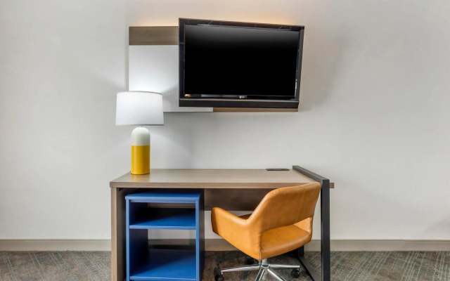 Comfort Inn & Suites Irving Las Colinas DFW