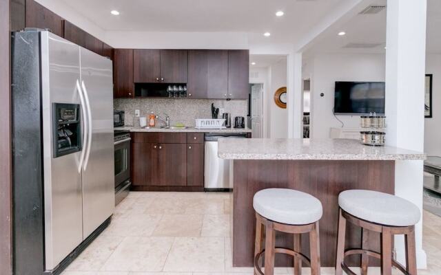 Luxury Wilton