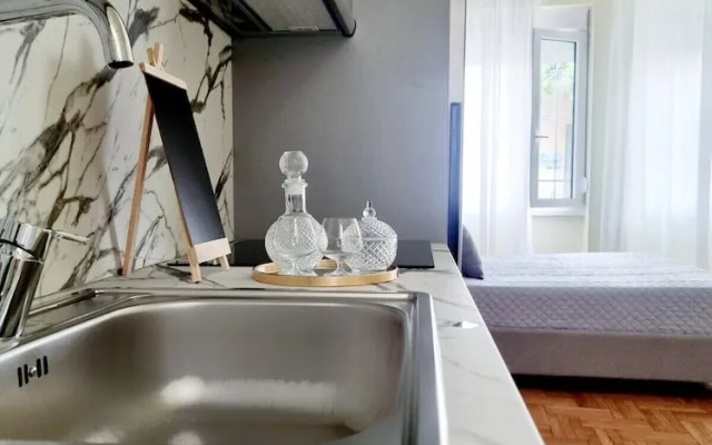 Bmv Apartments