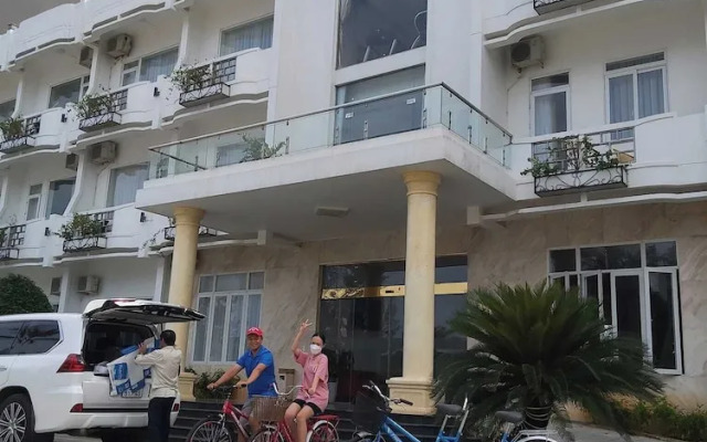 Papa Dong Hoi Hotel