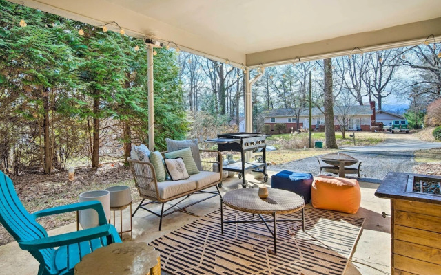 Arden Bungalow w/ Fire Pit: Near Lake Julian Park