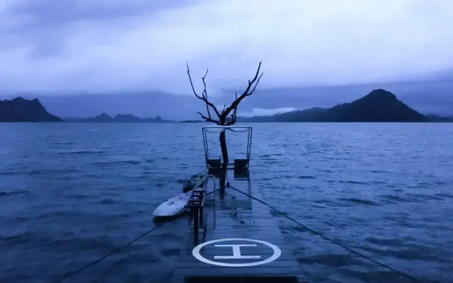 The Floatel - Buntern