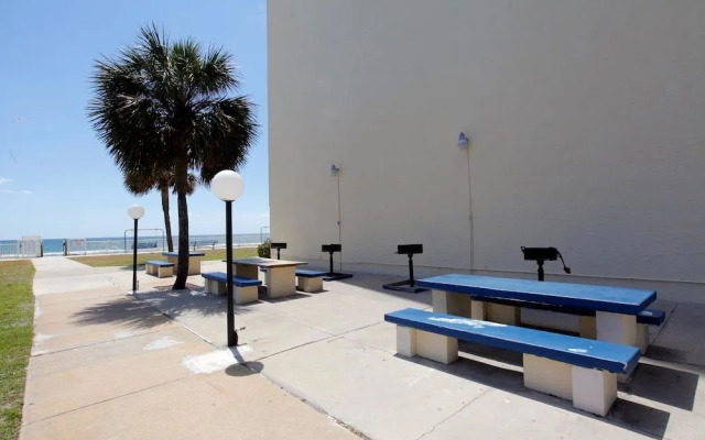 Regency Towers Beach Resort by Panhandle Getaways