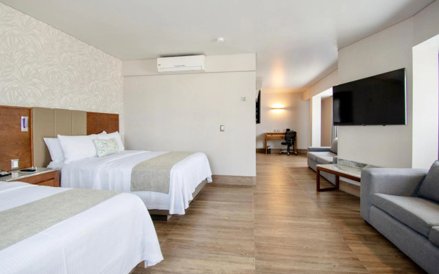 Plaza Diana Hotel