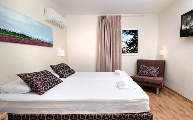 Malkiya TravelHotel