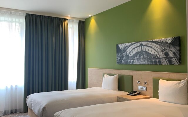 Hampton by Hilton Antwerp Central Station