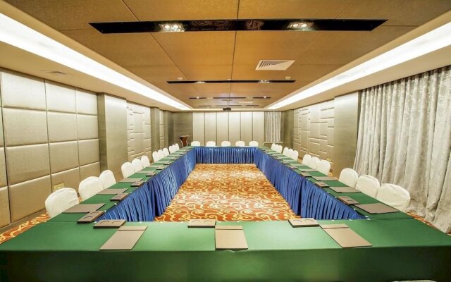 Huangjingang Holiday Hotel