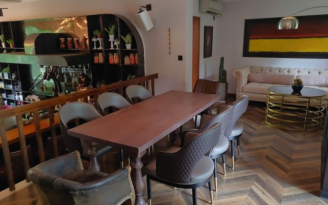 CASA Chengdu Boutique Hotel & Spa