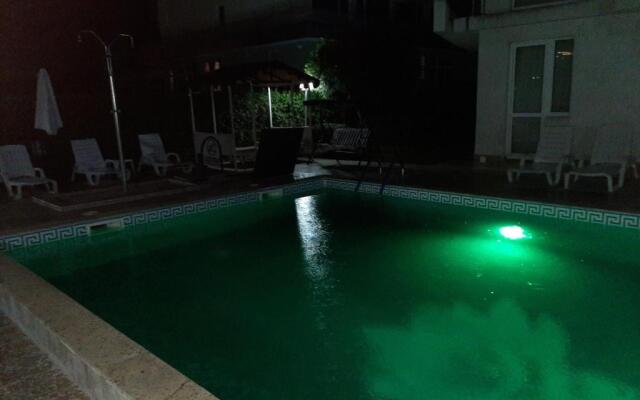 Azuro Aparthotel Sunny Beach
