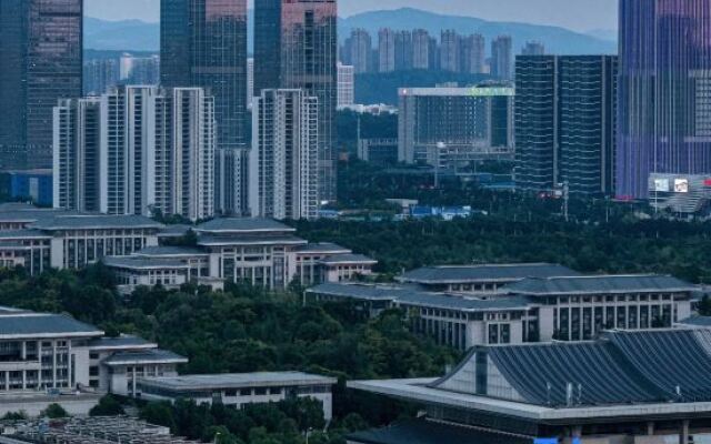 Yurun Select Hotel (Kunming South Railway Station)