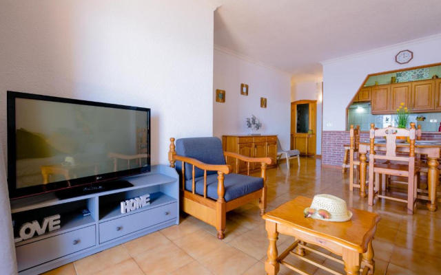 FRONT LiNE OCEAN ViEW 2BeD Wi-Fi YOUR HOLiDAY HOME