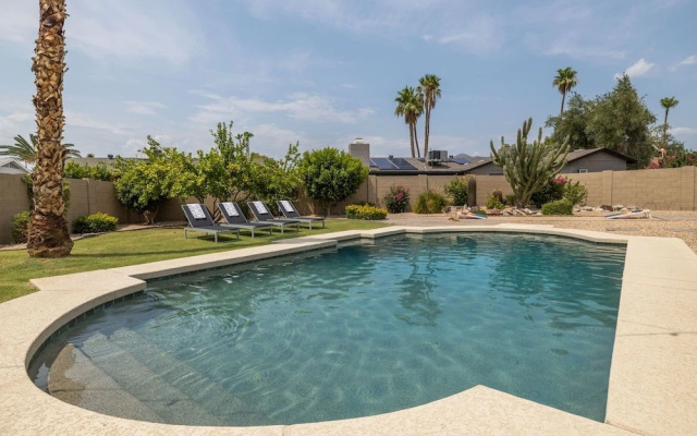 Scottsdale Sahuaro 4 Bedroom Home by RedAwning