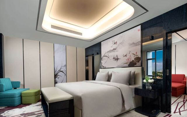 Ramada by Wyndham Mengzi Suites