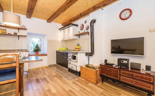 Stunning Home in Fuzine With Wifi and 2 Bedrooms