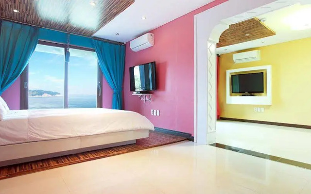 Geoje The Beach Pension