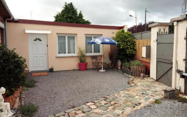 Studio neuf tout confort très calme