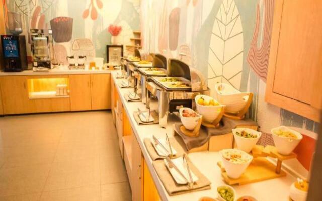 HanTing Hotel (Shangqiu Xiayi County Passenger Transport Terminal)