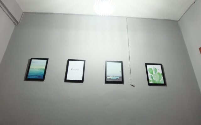 Manii hostel Asoke