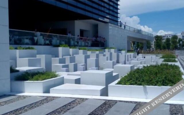 Shijiage Paopaohai Holiday Apartment Hotel