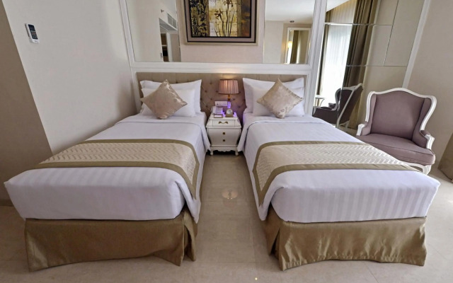 Grand Savero Hotel