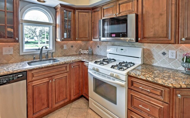 Brigantine Townhome Near Beaches & AC Casinos