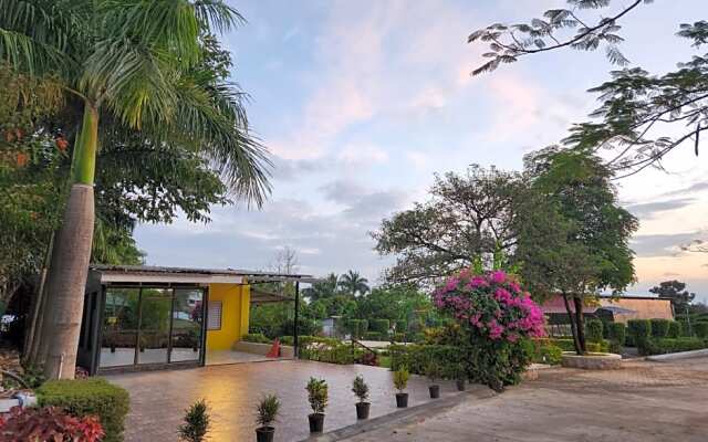 HillRock Resort & Villas, Karjat