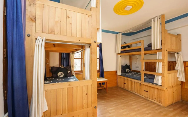 One Light Hostel