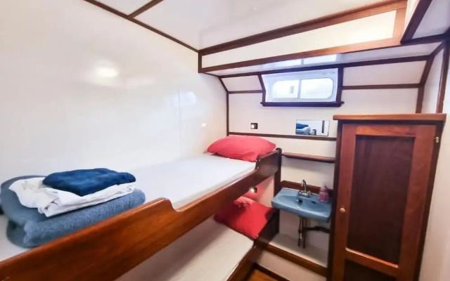 Amsterdam Hotelboat