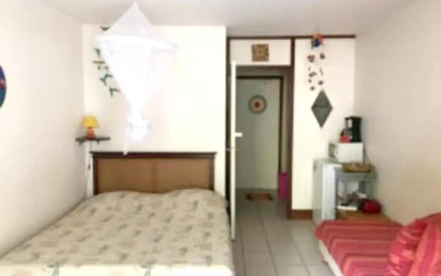 Studio in Sainte-anne, With Shared Pool, Furnished Terrace and Wifi