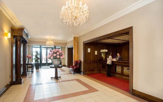 Victoria Hotel