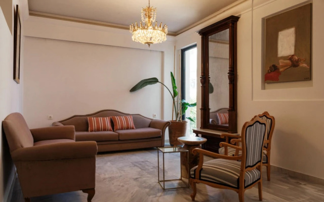 Nami Hotel & Suites