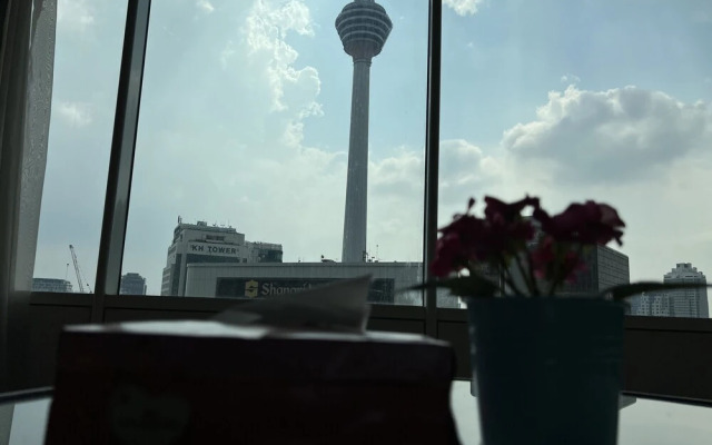 Vortex Suites KLCC by Luna