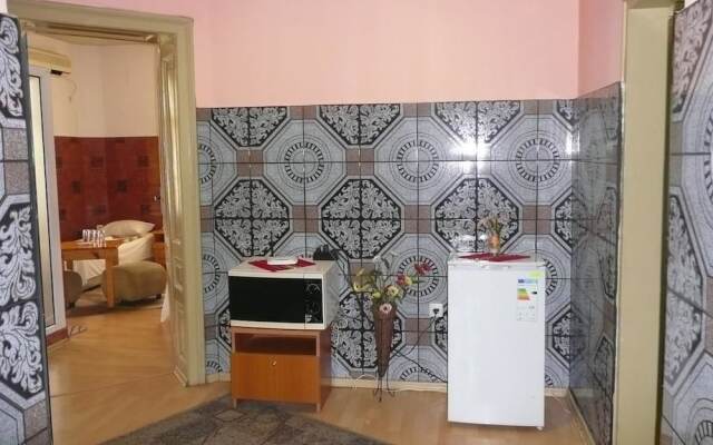 Shans 2 Hostel