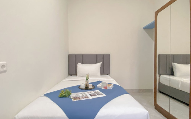 Nice Look Studio (No Kitchen) At Celebrity Mansion – Guest Rooms – Bekasi