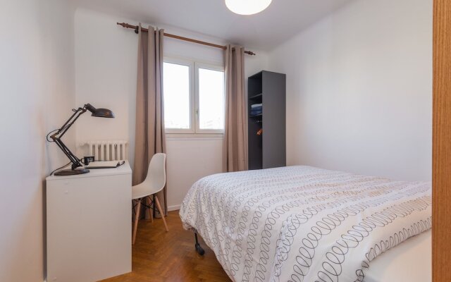 Appartement Moderne Et Convivial