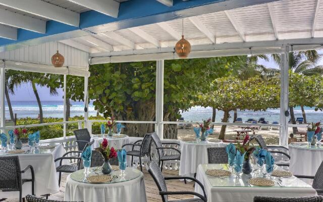 Coconut Court Beach Hotel