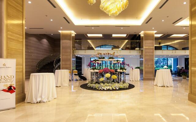 Elegant Suites Westlake