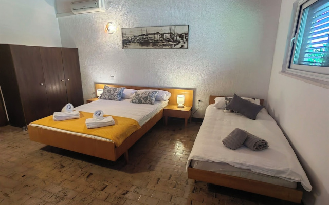 Apartment Lada