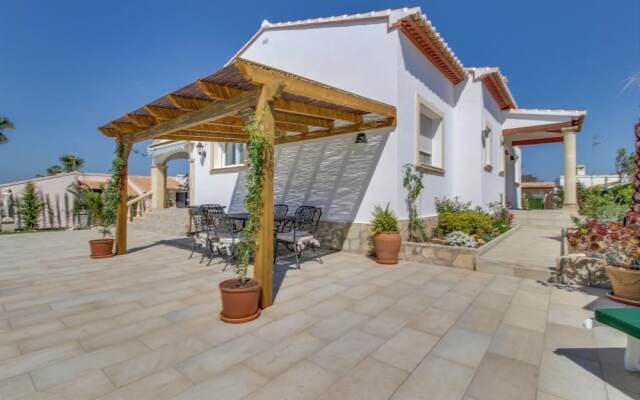 Villa Marisol