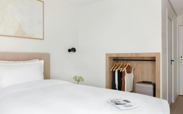 Yvette Hotel Porte de Versailles, Sonder by Marriott Bonvoy