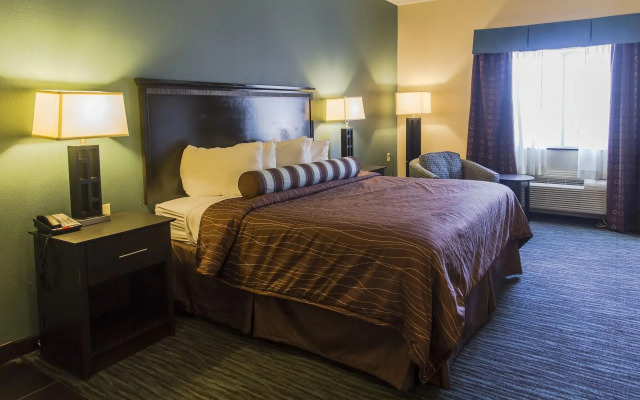 Red River Inn And Suites