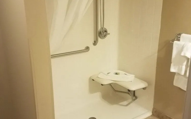 Grandstay Hotel And Suites Luverne