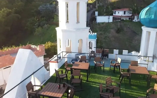 Hotel y Termales Castillo del Lago