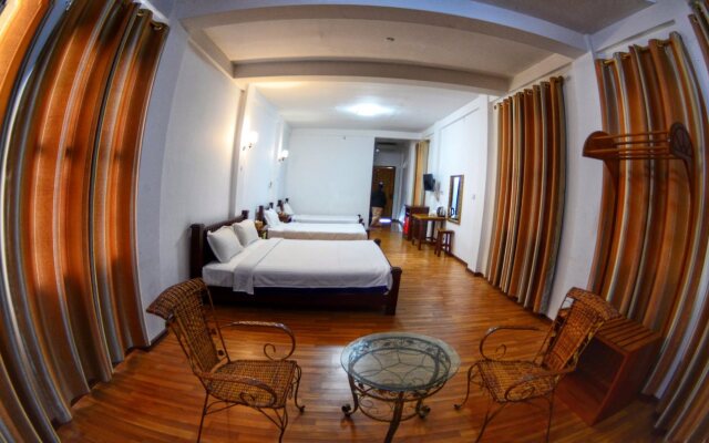 Hotel Spring