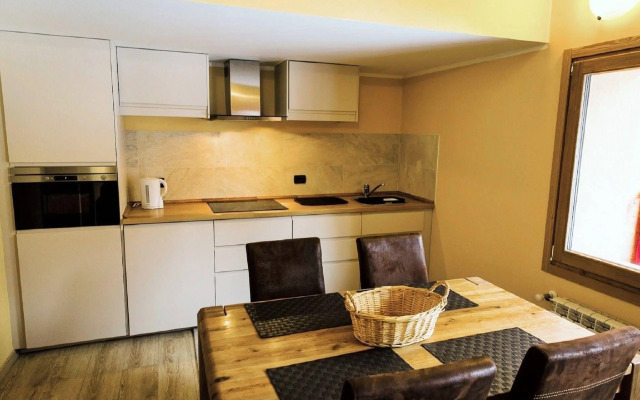 Chalet Alpina Hotel & Apartments