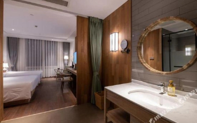 Suzhou Seclusive Tianpingshan Cultural Resort Hotel