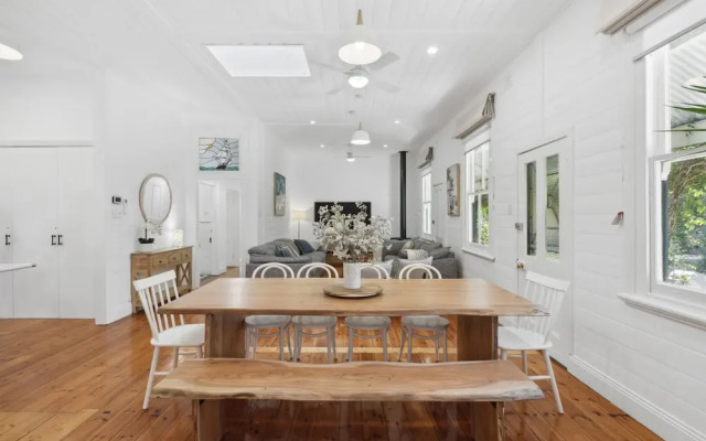 Ye Olde St Leonards Hotel Pet Friendly Sleeps 9