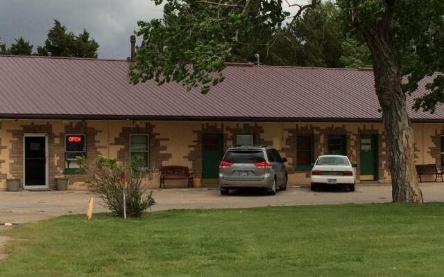 Hillcrest Motel